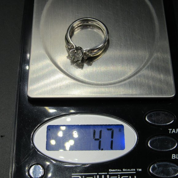 Size 5.5 14k Gold 1.05 Total Carat Diamond Ring - Picture 8 of 8